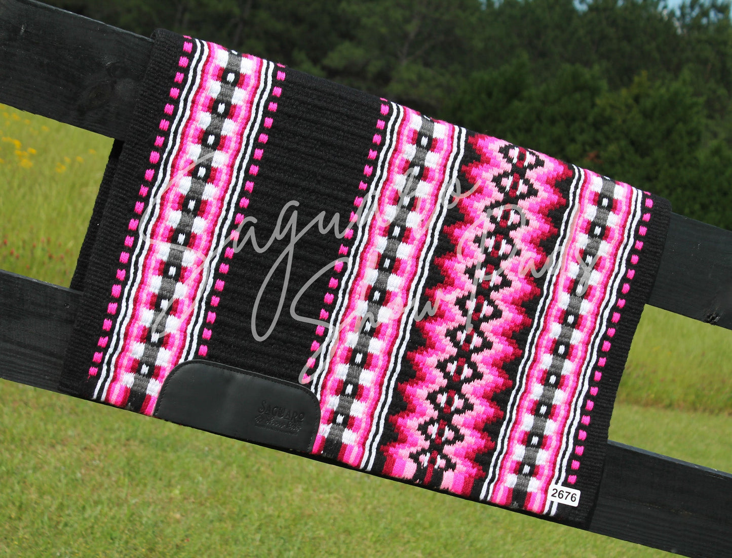 #2676 "Salvatore” Show Pad