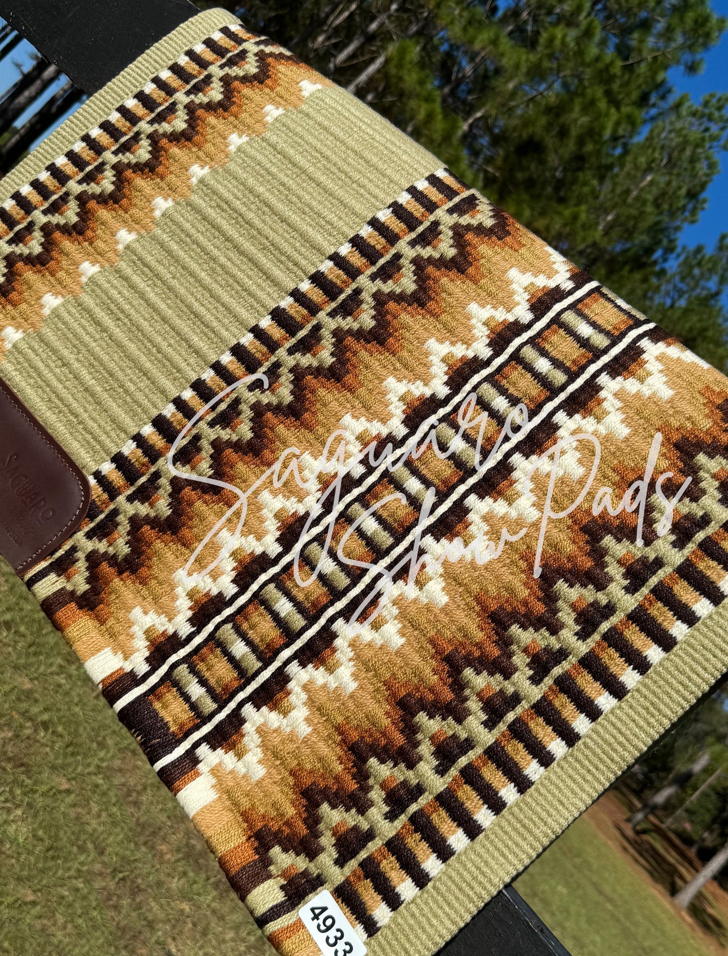 #4933 "Avery" Show Pad - Re-Order
