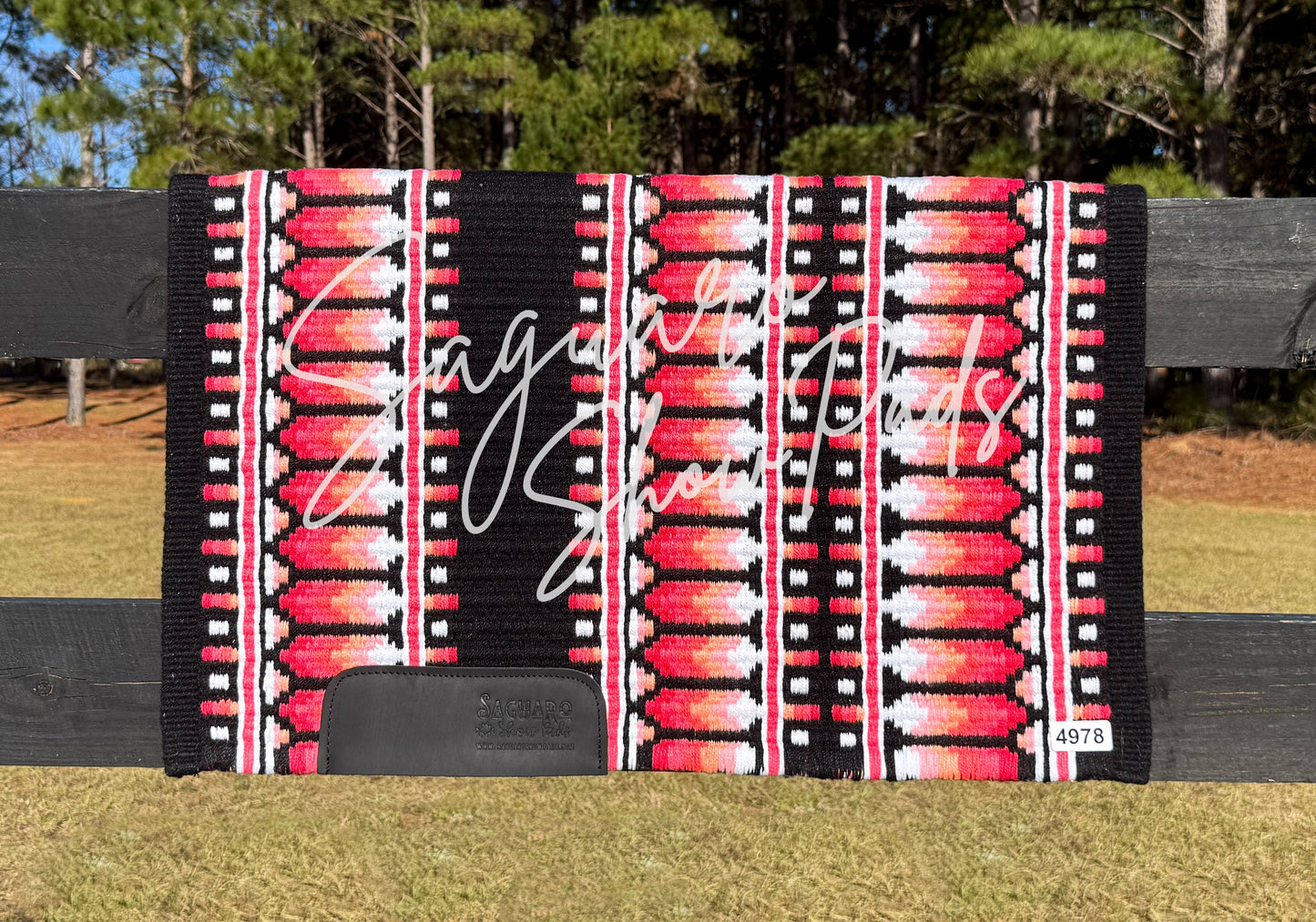 #4978 "Carson" Show Pad