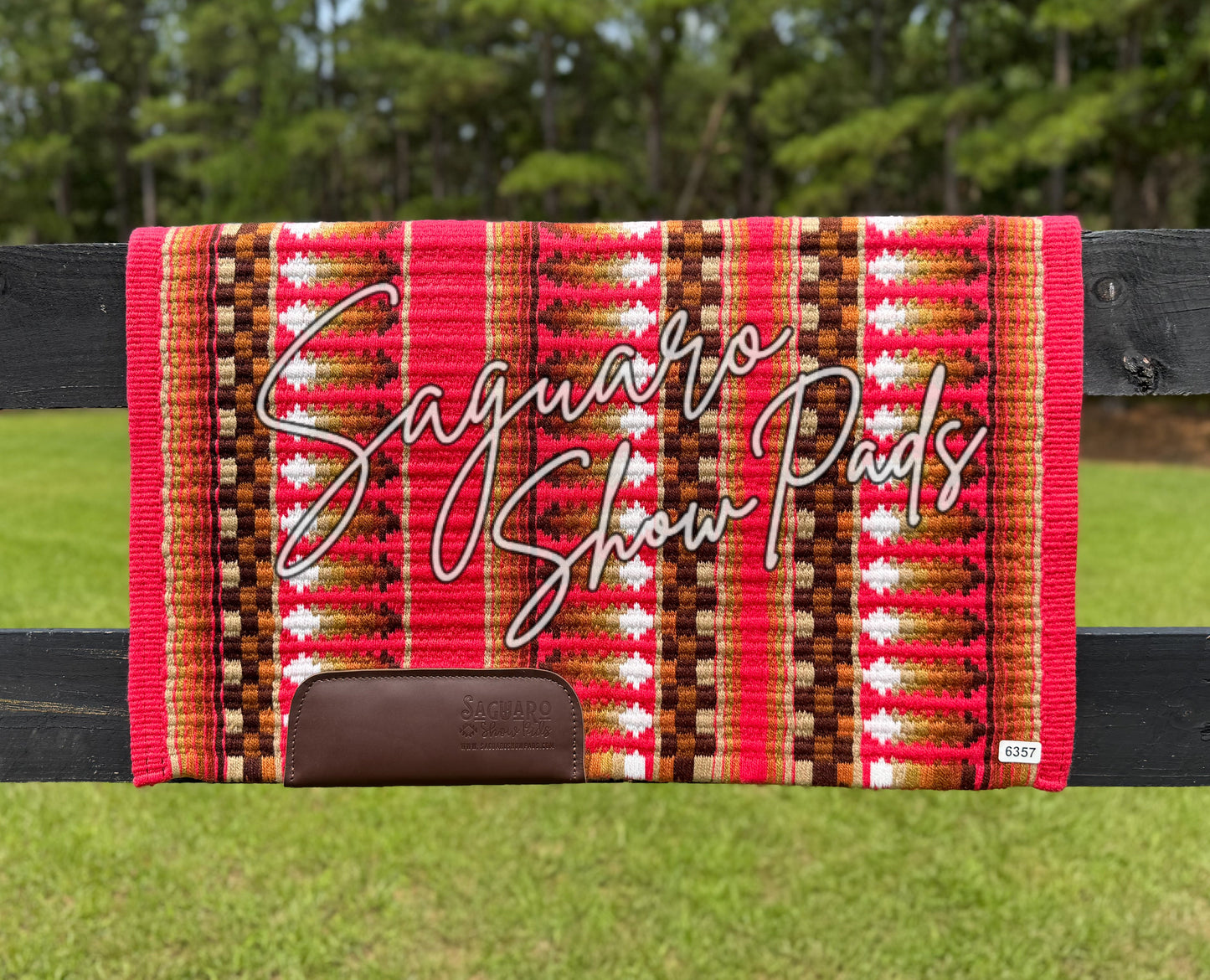 #6357 "Lana" Show Pad