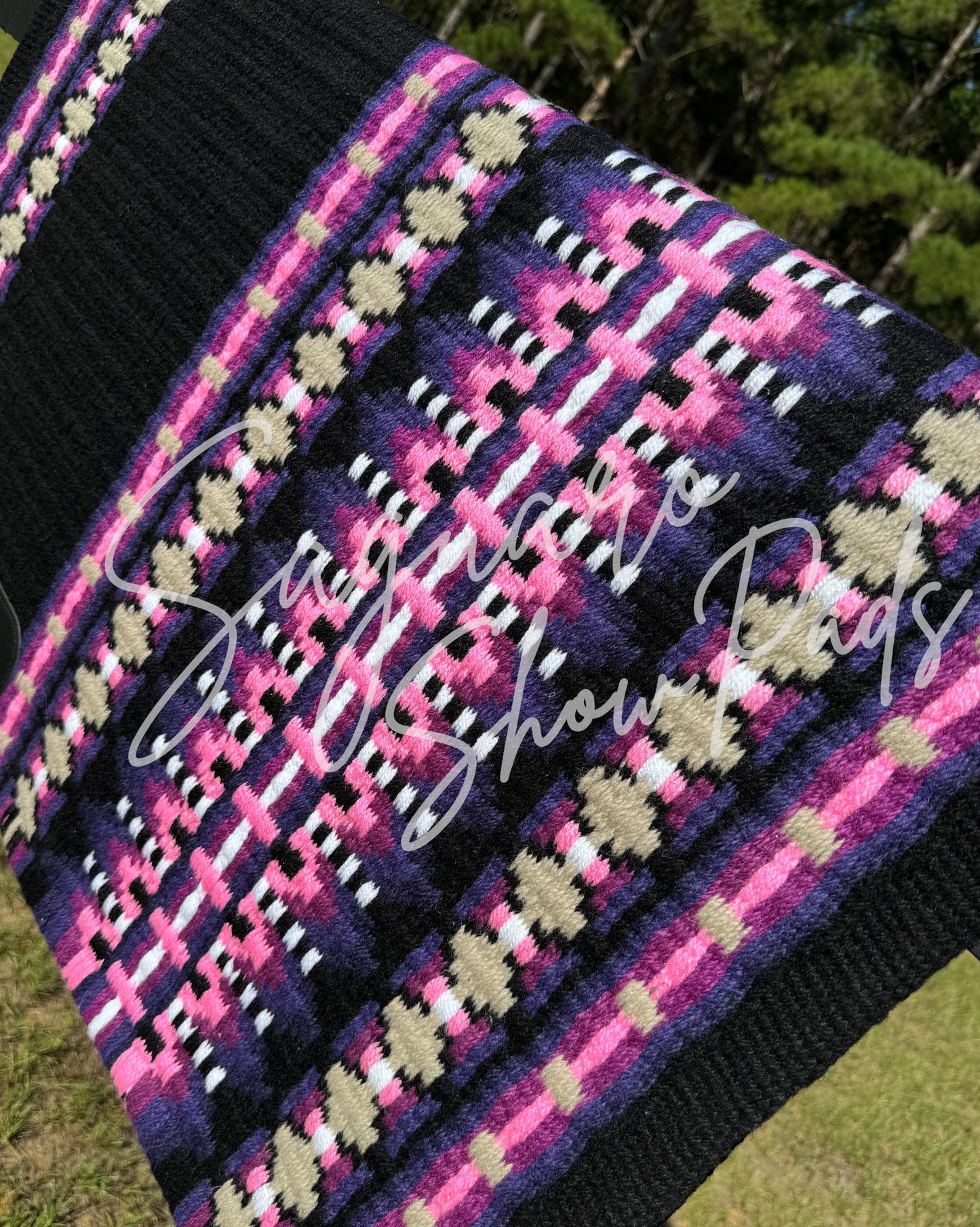 #4732 "Daphne" Show Pad - Re-Order