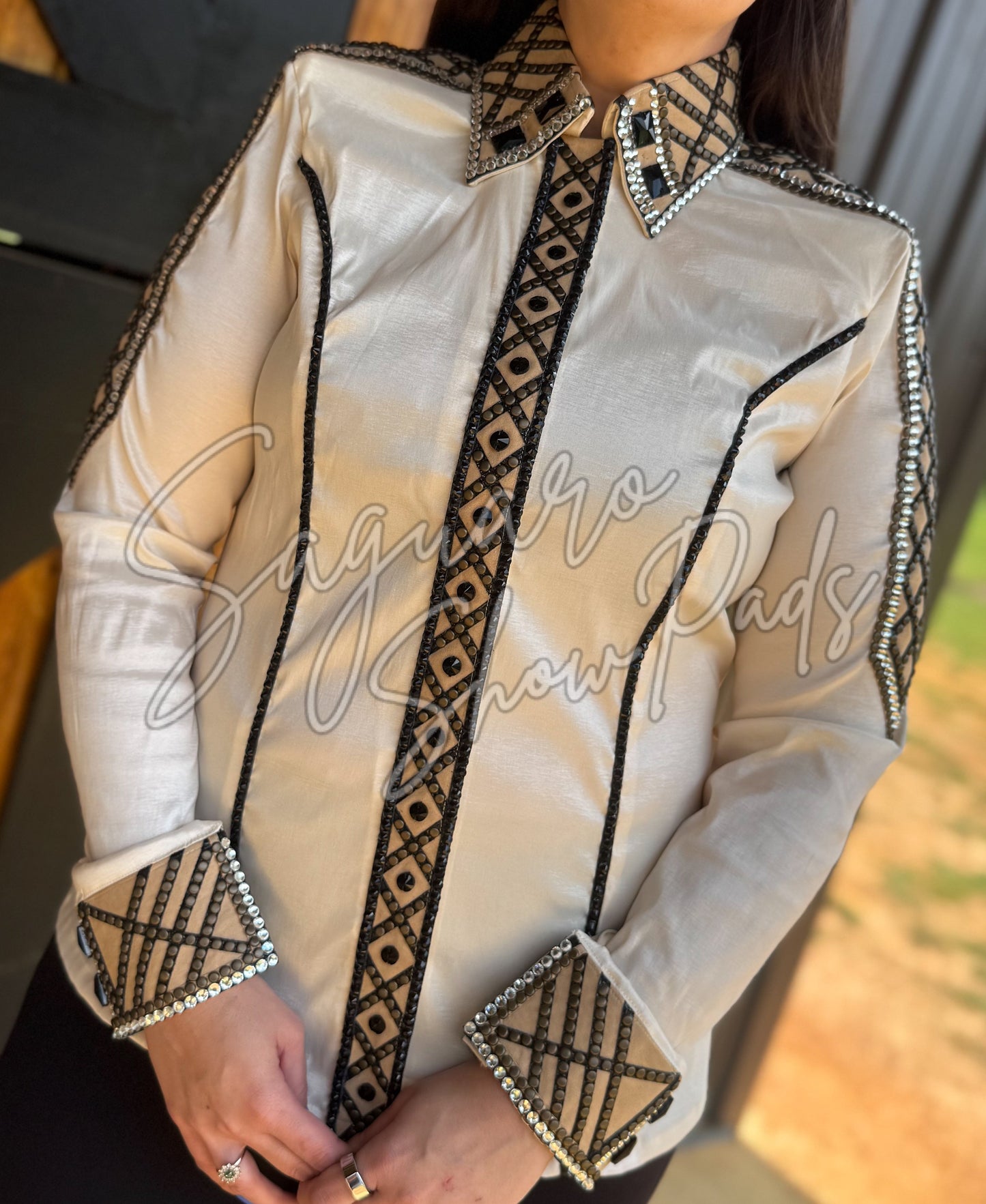 Tan Taffeta hidden zip by Saguaro