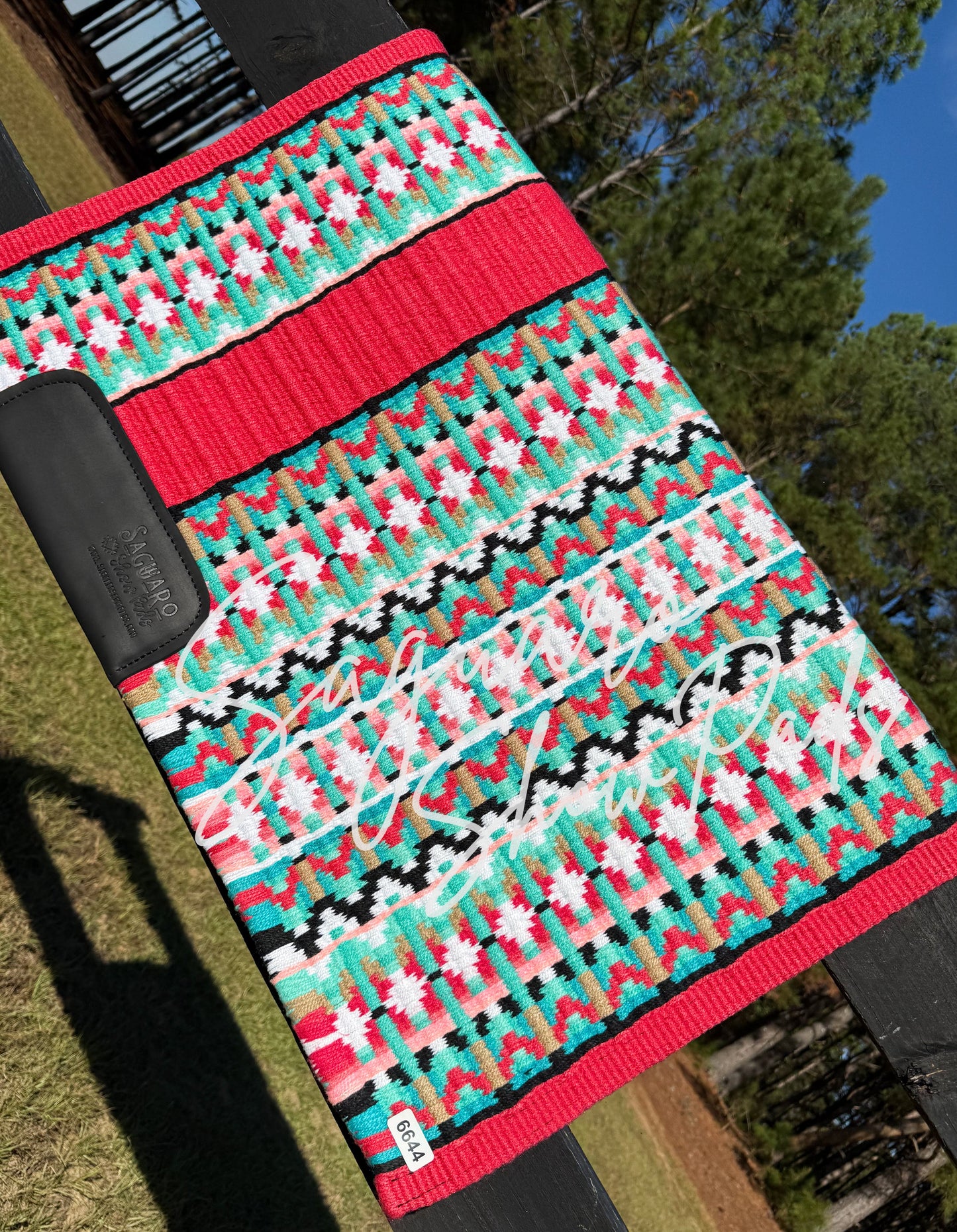 #6644 "Alicia" Show Pad