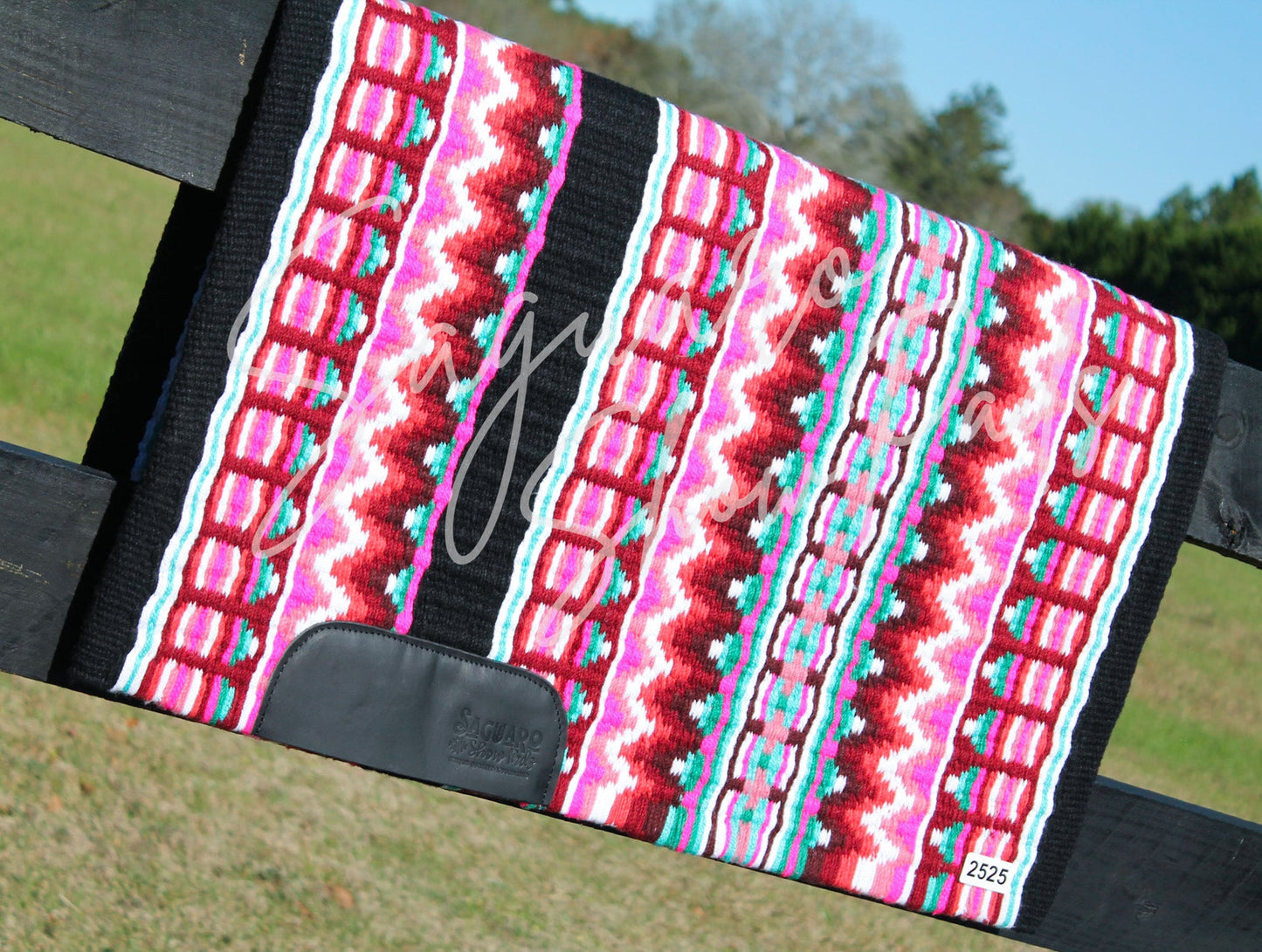 #2525 "Eliza” Show Pad
