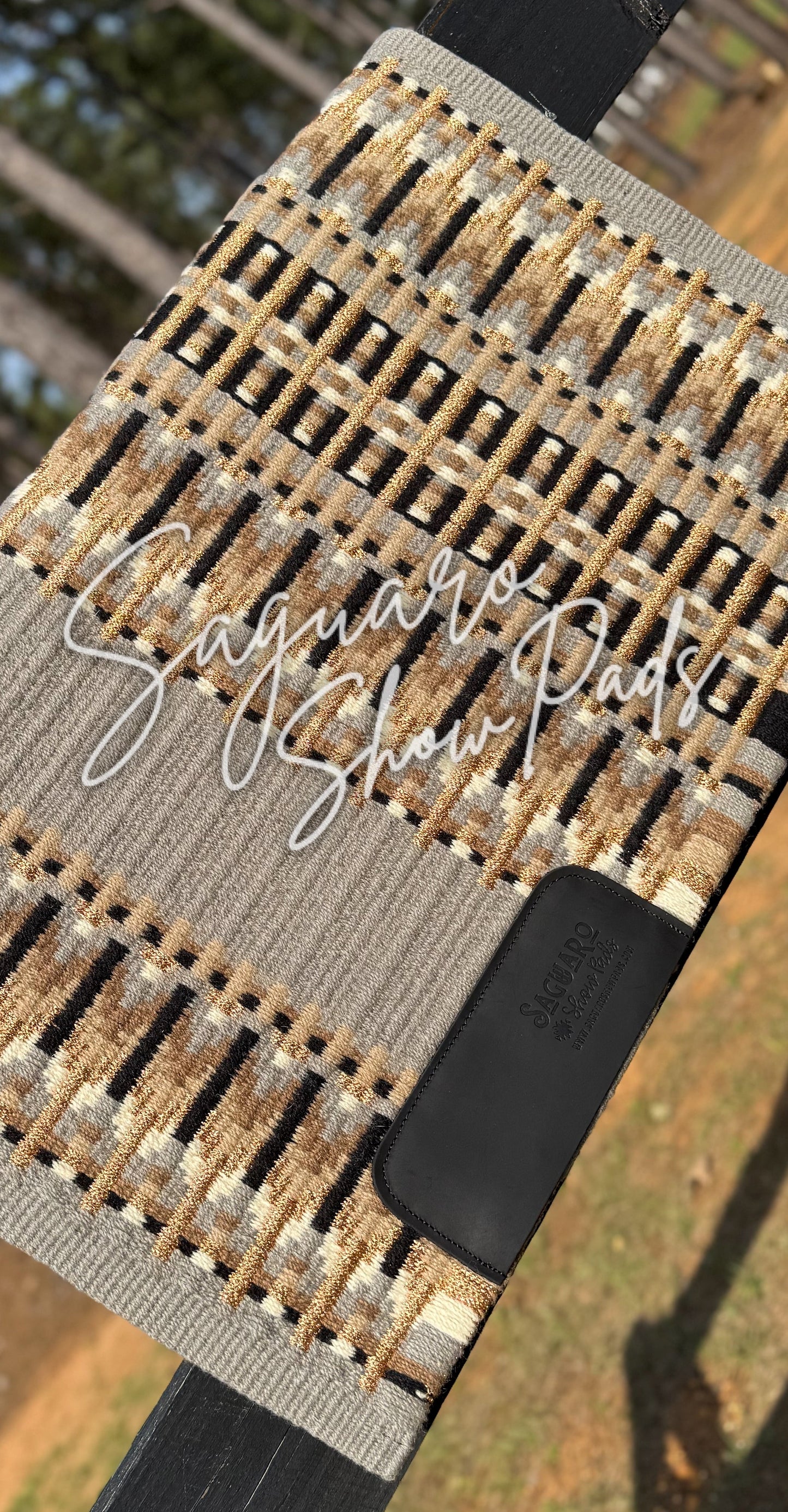 #8440 "Duke" Show Pad - Re-Order