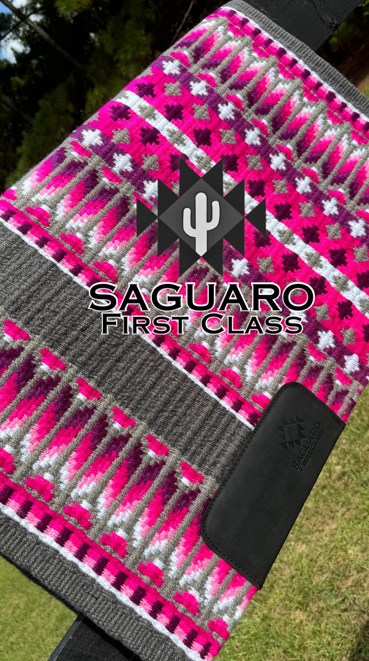 #4819 "Wilder” First Class Show Pad