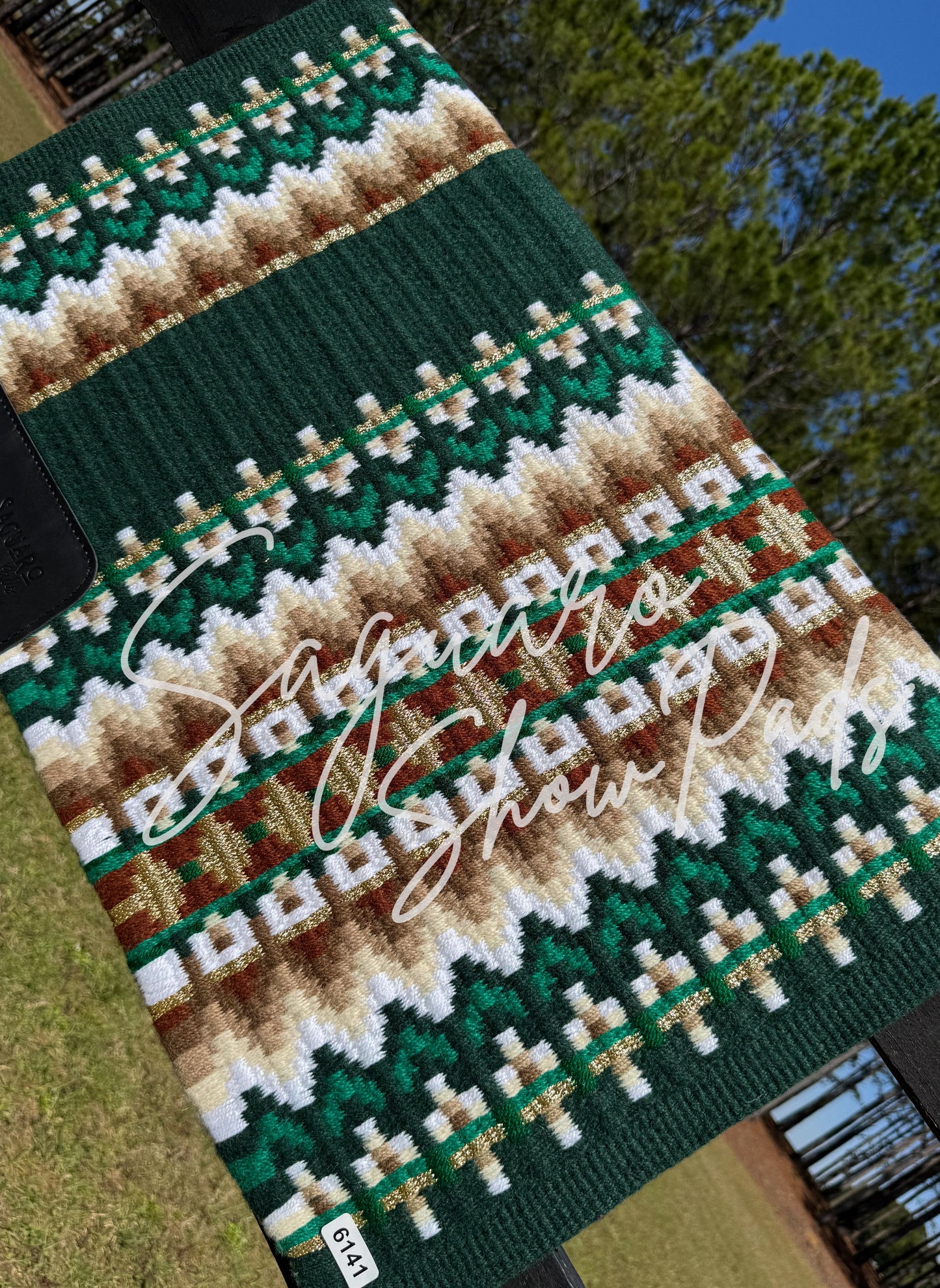 #6141 "Bonnie" Show Pad