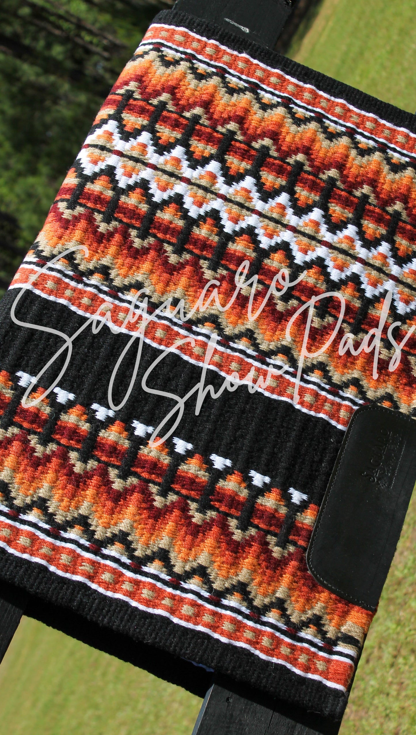 #4690 "Taylor" Show Pad