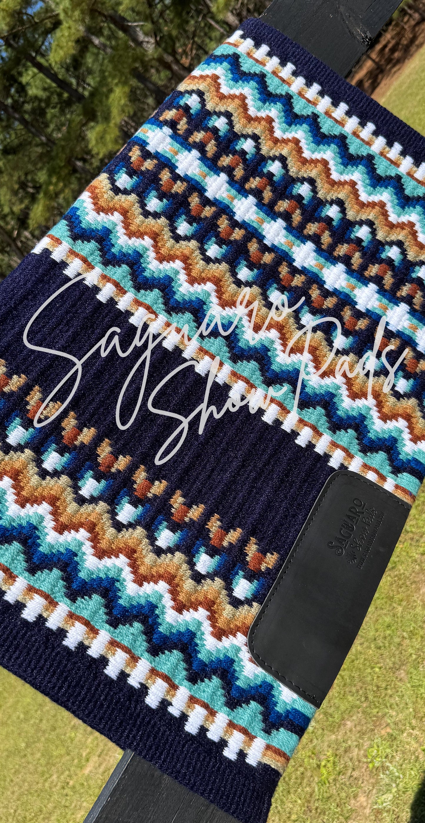 #6220 "Shannon" Show Pad