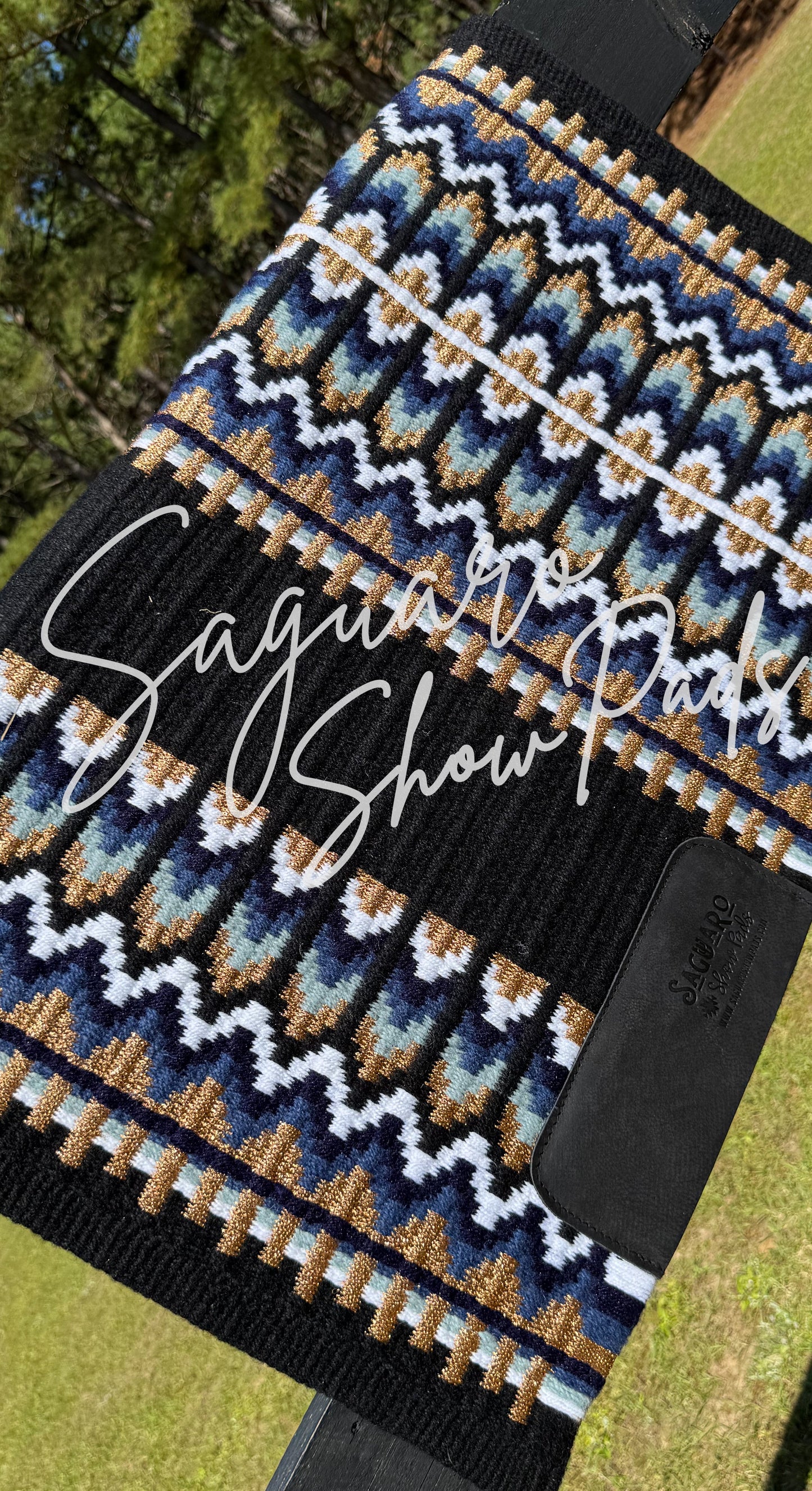#6229 "Savannah" Show Pad