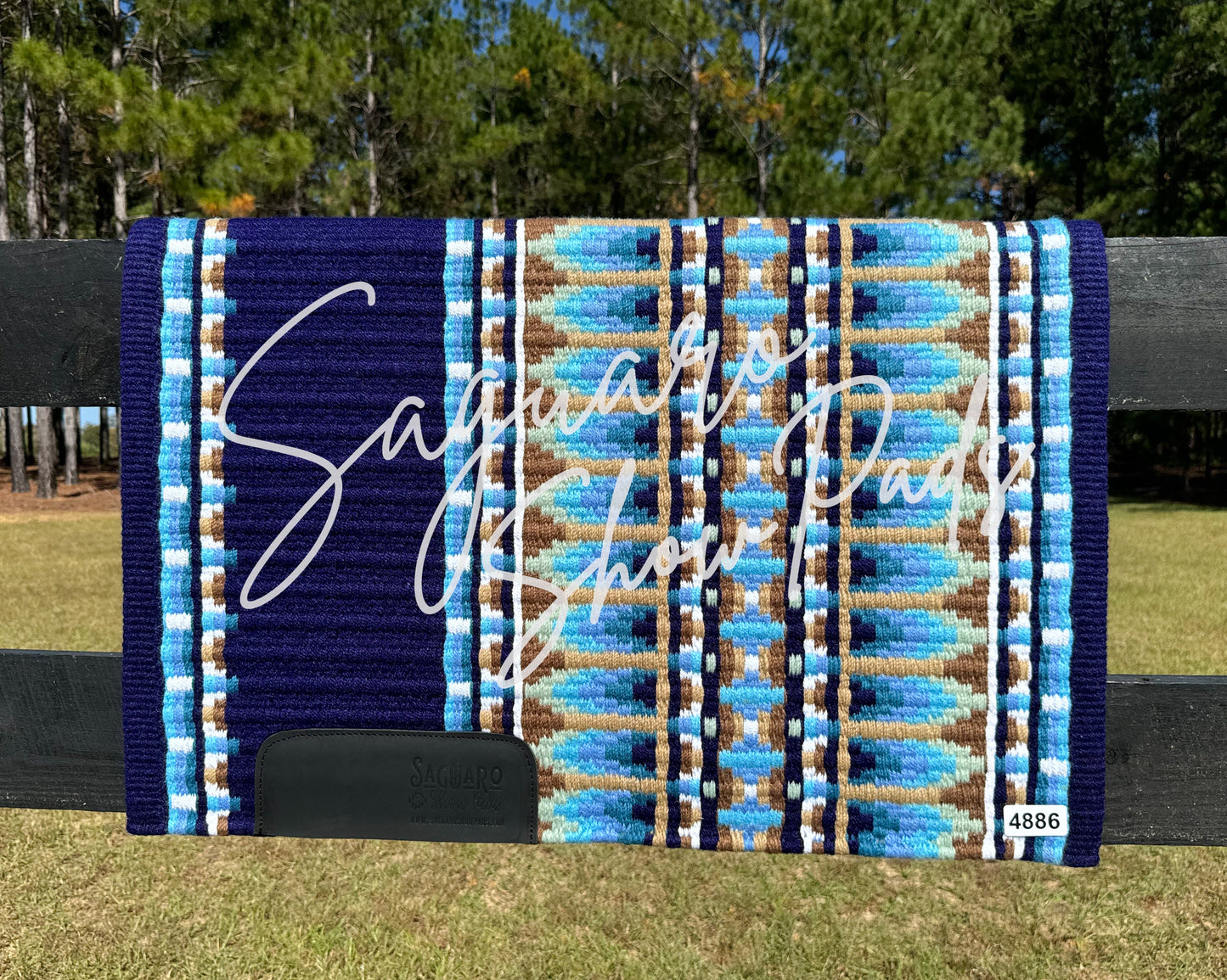 #4886 "Stella" Show Pad