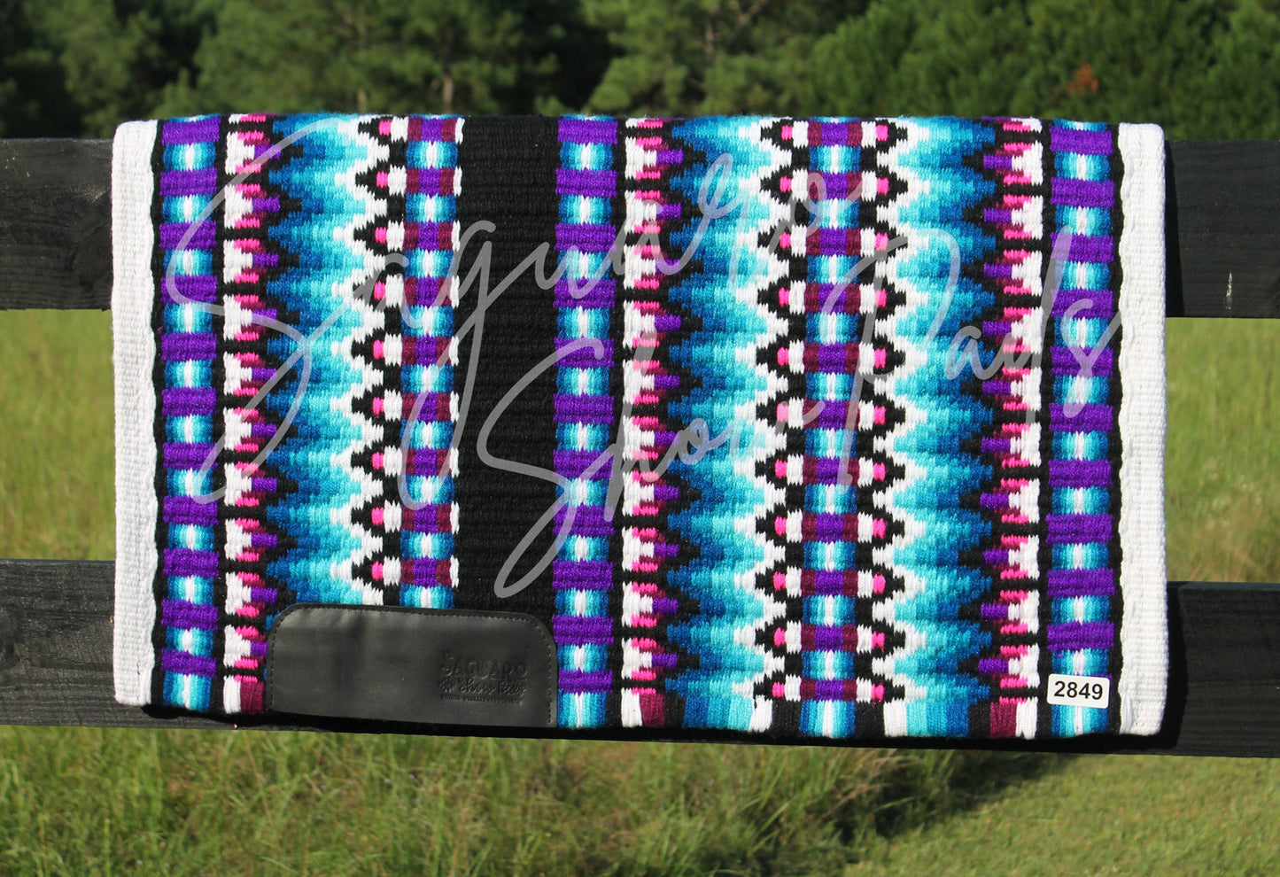 #2849 "Magnolia” Show Pad